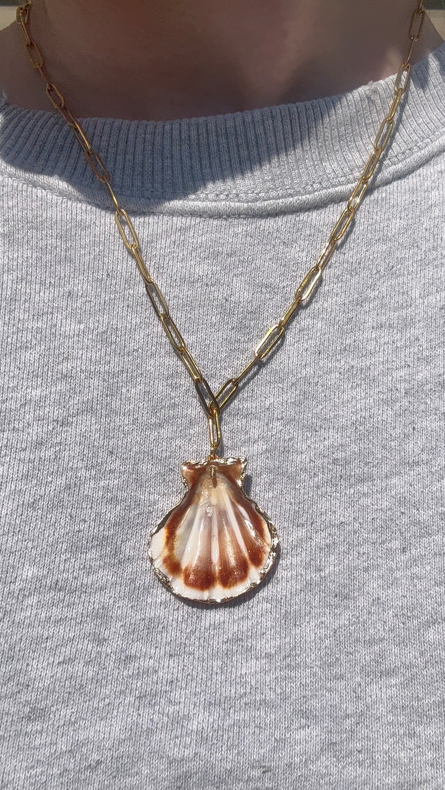 Scallop Sunset Necklace