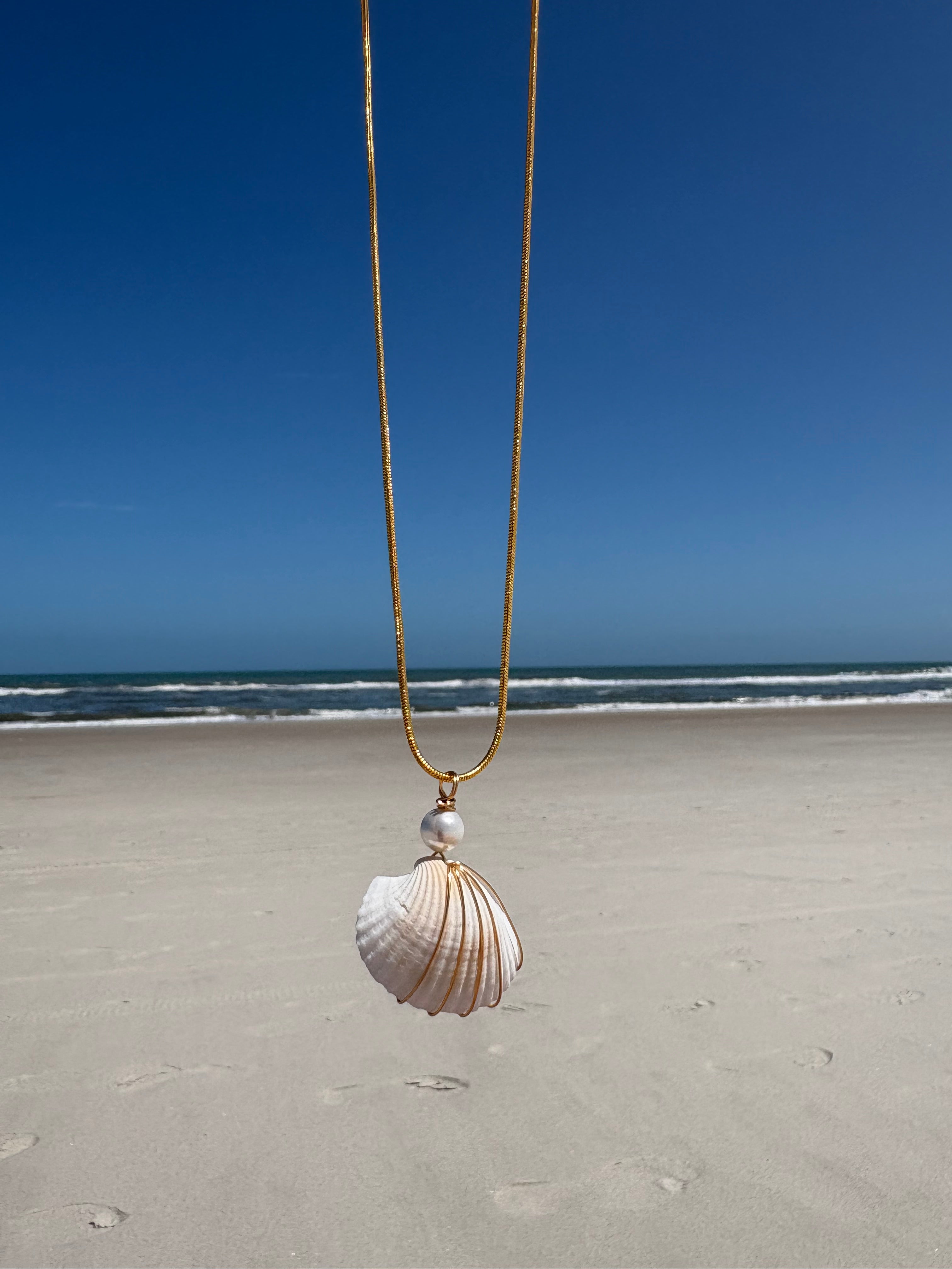 Dune Shell Necklace